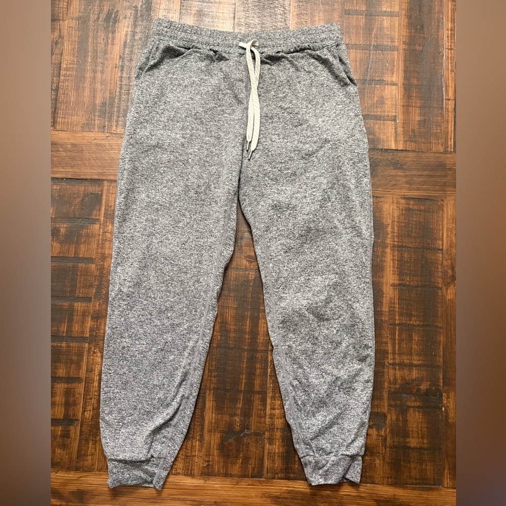 Vuori Performance Jogger Pants Heather Gray Women’s Size M